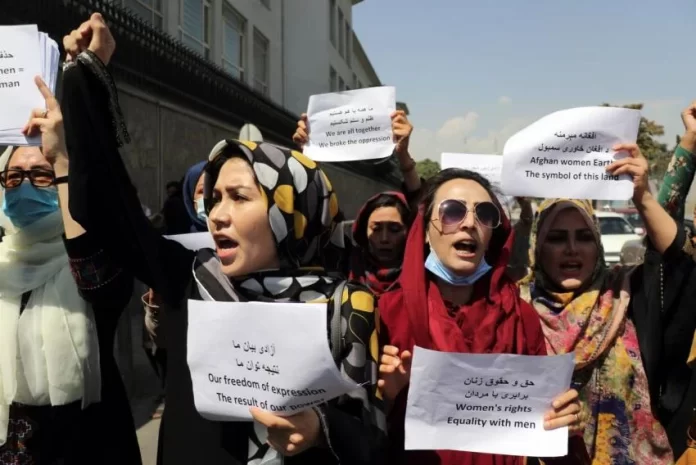 Women protesting for human rights in Afghanistan