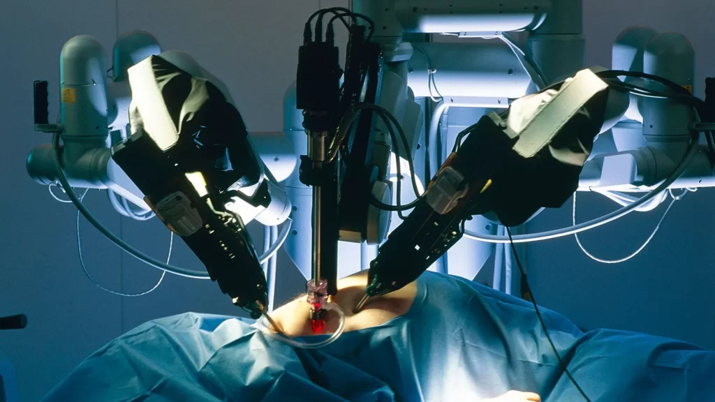 Robot surgeons such as the da Vinci system can act as a doctor's hands - though they may lack a good bedside manner (Credit: Science Photo Library)

