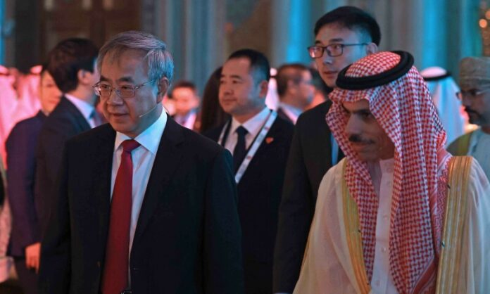 Landmark Deals at Arab-China Business Conference  