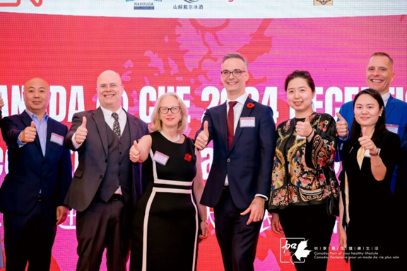 (Canadian Ambassador to the People’s Republic of China, Jennifer May (center left), Senior Trade Commissioner in Shanghai, Alexandre Cerat (center right), and esteemed attendees at Canada’s 2024 CIIE Trade Delegation Welcome Dinner – Kempinski Hotel Shanghai November 5th.)